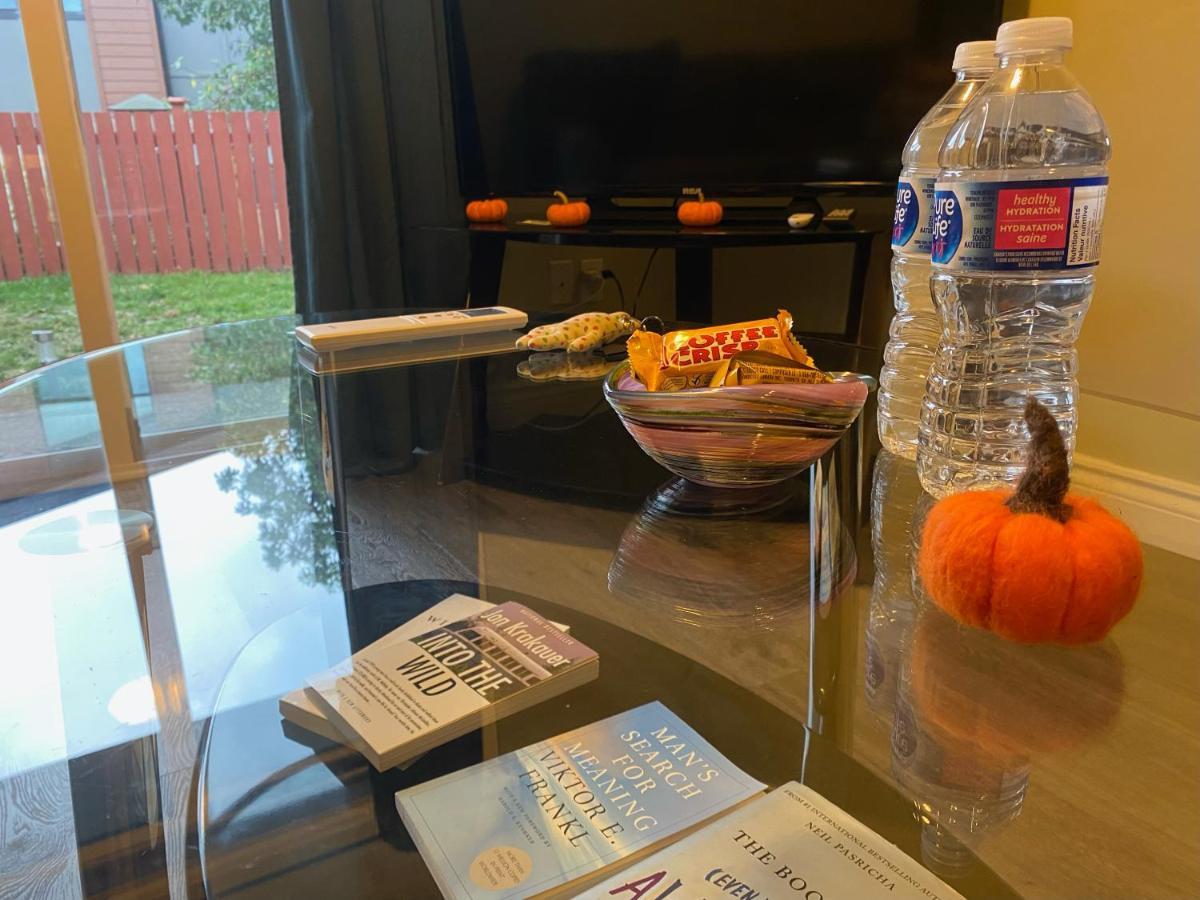 1 Bedroom Suite In Langford. Victoria Dış mekan fotoğraf